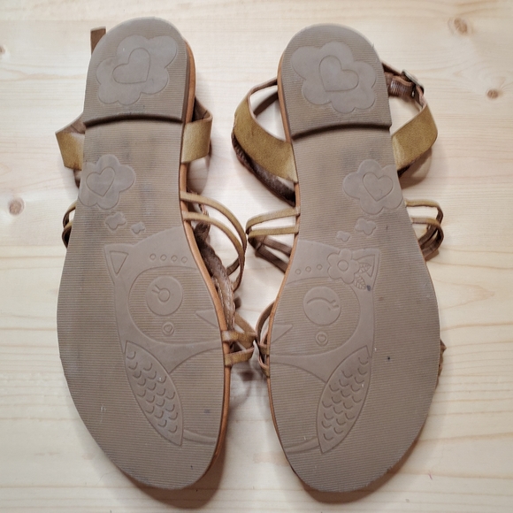 Tan braided jellypop sandals size 11 - Picture 2 of 5